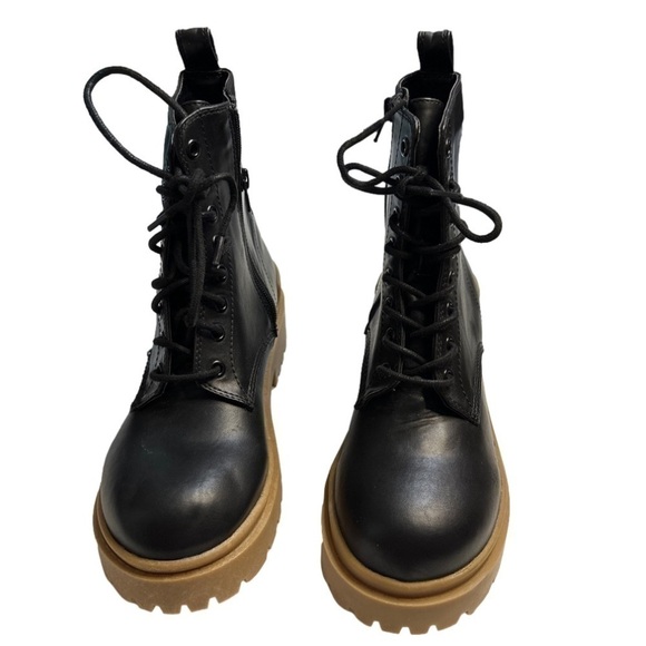 Urban Outfitters Brody Faux Leather Black Combat Boot Chunky Rubber Sole Size 8 - Picture 3 of 8